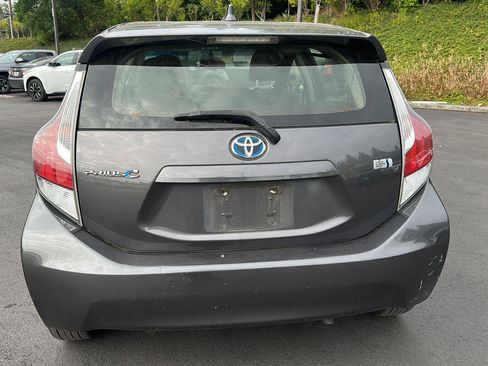 Used 2015 Toyota Prius C Two FWD image 4