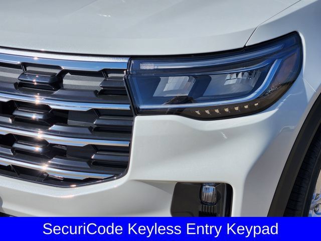New 2026 Ford Explorer Active w/ Active Comfort Package RWD image 8