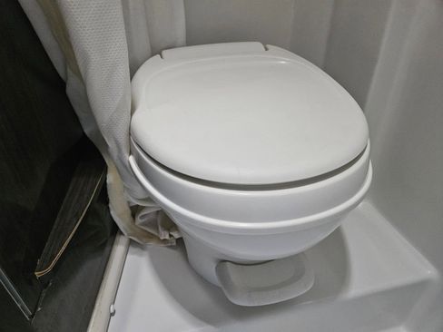 Used 2014 Mercedes-Benz Sprinter 3500 image 43