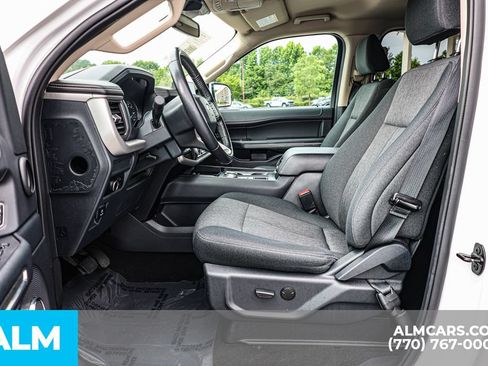 Used 2024 Ford Expedition Max XLT RWD image 18