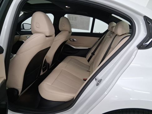 Used 2023 BMW 330i Sedan w/ Convenience Package image 13