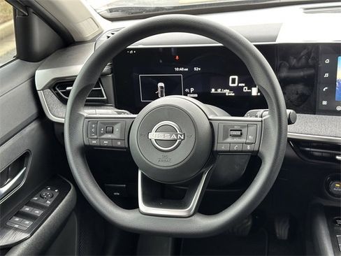 New 2026 Nissan Kicks SV image 18