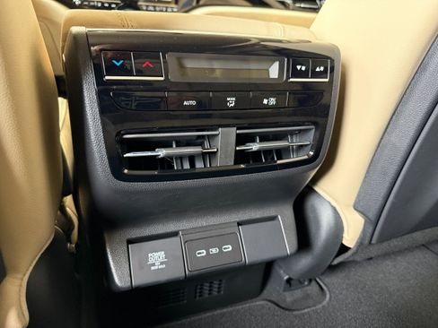 New 2026 Acura MDX SH-AWD image 29