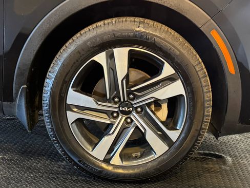 Used 2022 Kia Sorento SX w/ Panoramic Sunroof Package image 10