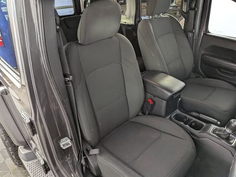 Used 2020 Jeep Wrangler Unlimited Sport S image 28