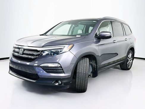 Used 2016 Honda Pilot Touring image 2
