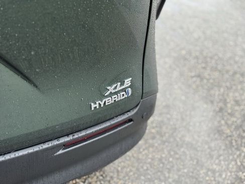 Certified 2023 Toyota Sienna XLE image 46