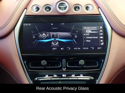 Used 2021 Aston Martin DBX image 13