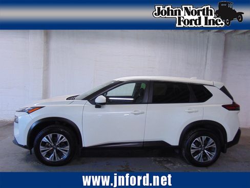 Used 2023 Nissan Rogue SV FWD image 1