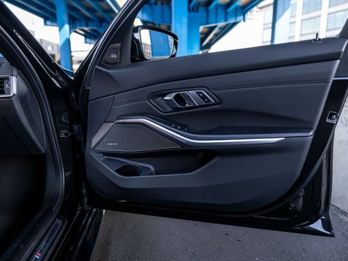Used 2023 BMW M3 w/ Executive Package RWD image 41