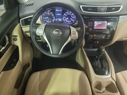 Used 2016 Nissan Rogue S FWD image 22