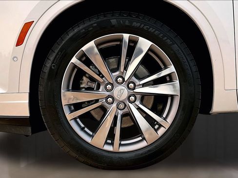 Certified 2025 Cadillac XT6 Premium Luxury w/ Platinum Package AWD/4WD image 8