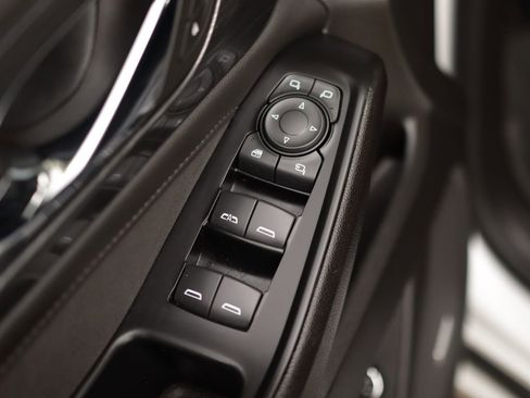 Used 2023 Chevrolet Traverse High Country w/ LPO, Floor Liner Package AWD/4WD image 26