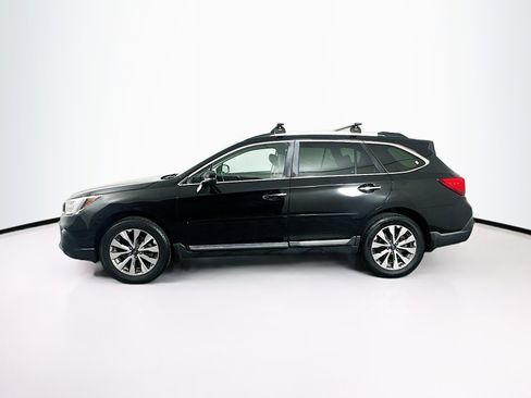 Used 2019 Subaru Outback 3.6R Touring AWD/4WD image 4