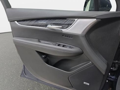 Certified 2024 Cadillac XT6 Premium Luxury w/ LPO, Floor Liner Package AWD/4WD image 24