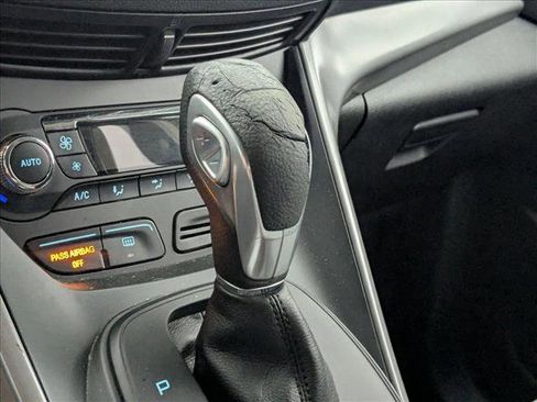 Used 2016 Ford Escape SE w/ Equipment Group 201A FWD image 8