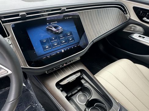 Certified 2025 Mercedes-Benz E 350 Sedan image 30