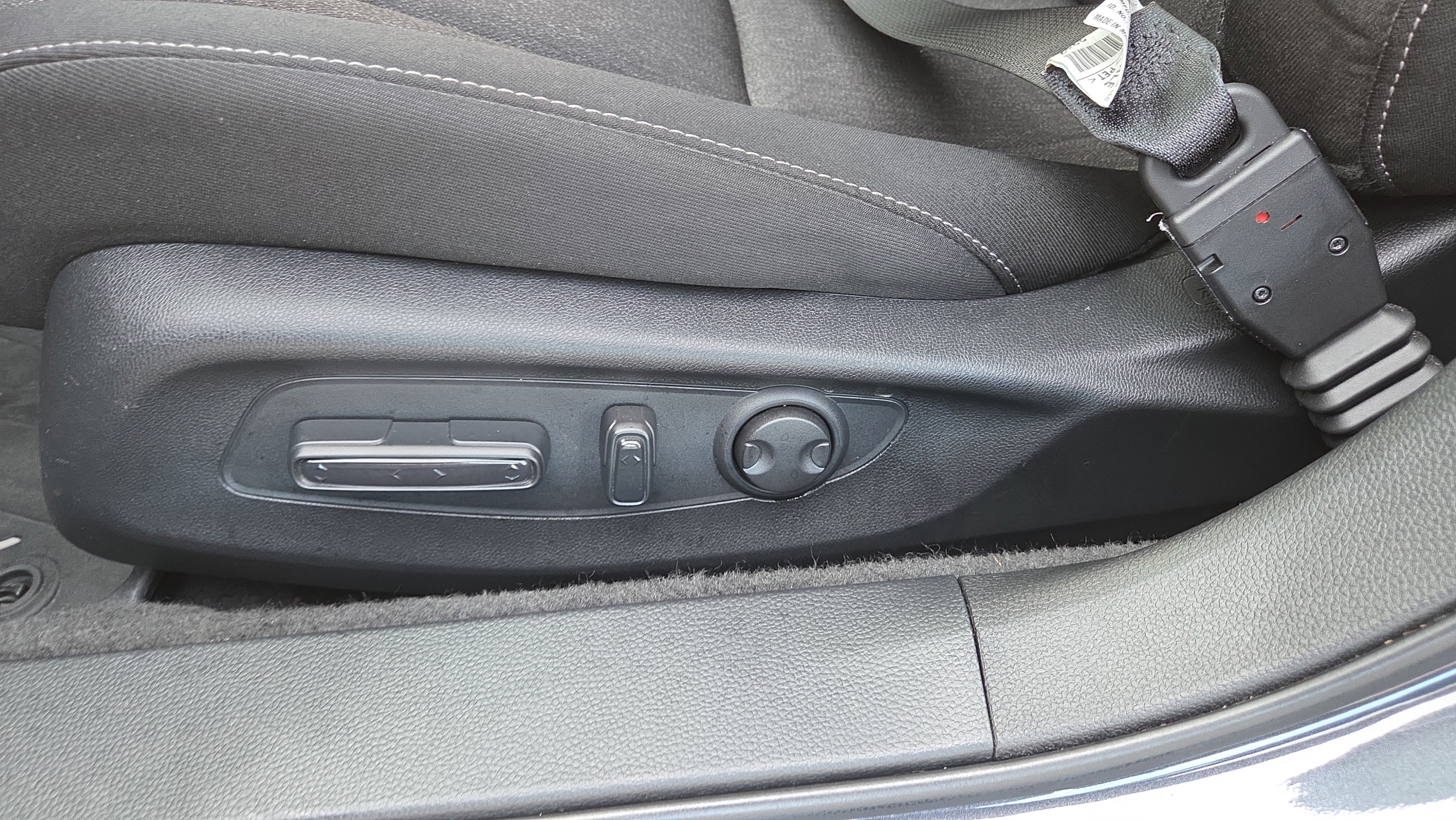 Used 2023 Honda Accord EX image 10