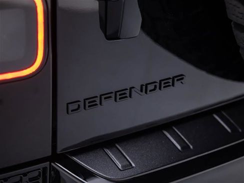 New 2026 Land Rover Defender 110 OCTA AWD/4WD image 26