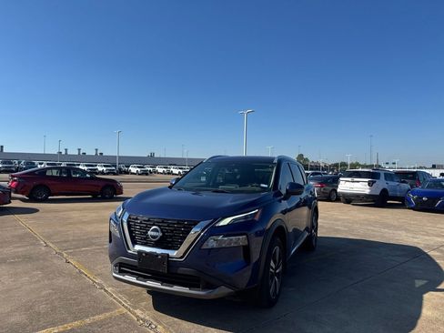 Certified 2023 Nissan Rogue SL w/ SL Premium Package FWD image 4