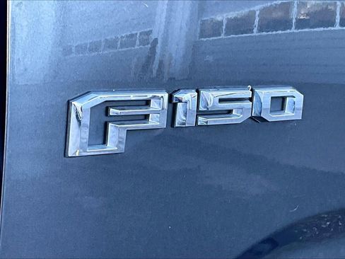 Used 2016 Ford F150 XLT image 9