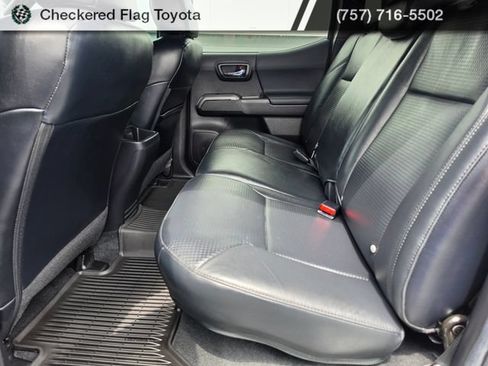 Used 2023 Toyota Tacoma TRD Sport w/ TRD Premium Sport Package AWD/4WD image 26