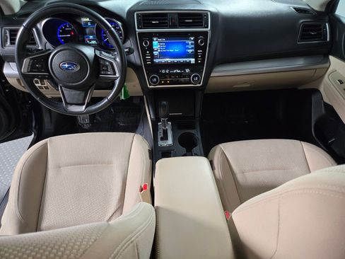 Used 2018 Subaru Outback 2.5i Premium AWD/4WD image 4