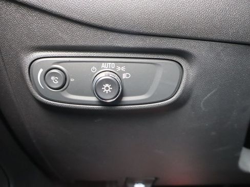 Used 2024 Chevrolet Equinox RS FWD image 15