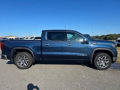 Used 2023 GMC Sierra 1500 SLT w/ SLT Premium Package image 1