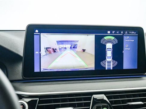 Certified 2023 BMW 530e w/ M Sport Package image 24