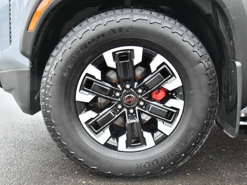 Used 2024 Nissan Frontier Pro-X w/ Pro Convenience Package image 12