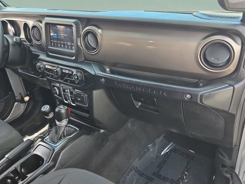 Used 2020 Jeep Wrangler Unlimited Sport S AWD/4WD image 17