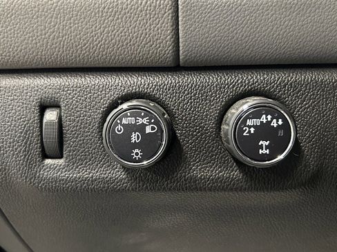 Used 2017 Chevrolet Colorado LT w/ Luxury Package, Chrome image 23