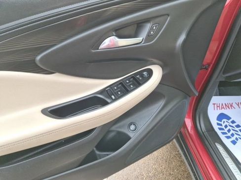 Used 2019 Buick Envision Preferred image 12