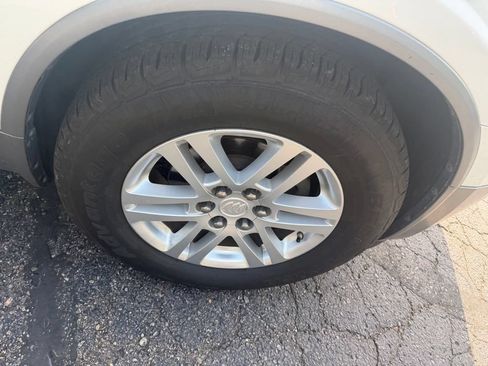 Used 2008 Buick Enclave CX w/ Entertainment Package #1 FWD image 13