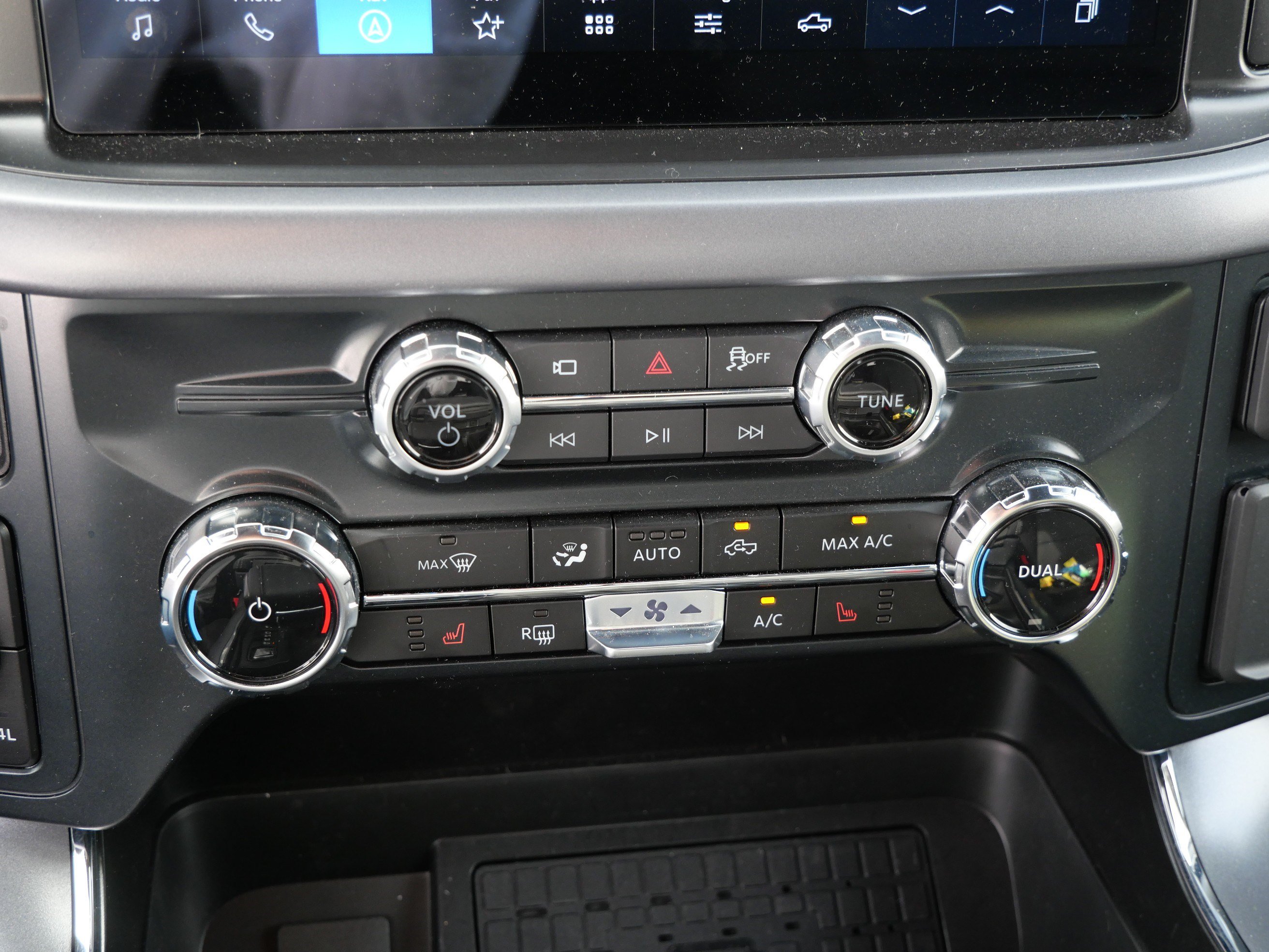 Used 2026 Ford F150 XLT w/ Equipment Group 302A MID AWD/4WD image 23