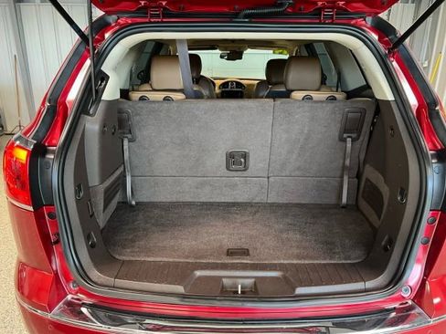 Used 2014 Buick Enclave Leather image 16