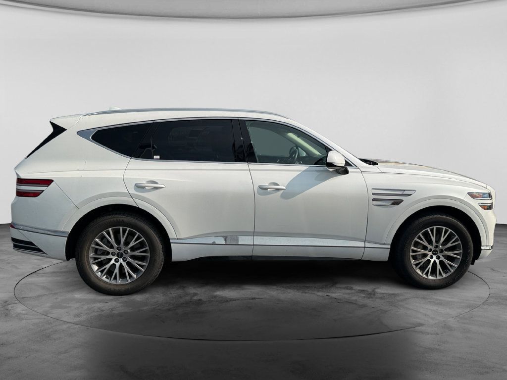 Used 2025 Genesis GV80 2.5T Standard AWD/4WD image 11