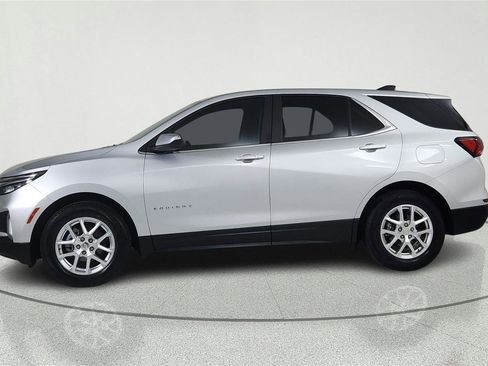 Used 2022 Chevrolet Equinox LT FWD image 3