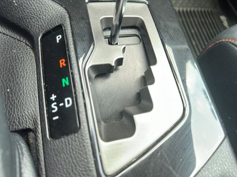 Used 2017 Toyota RAV4 SE w/ Power Special Value Package image 6