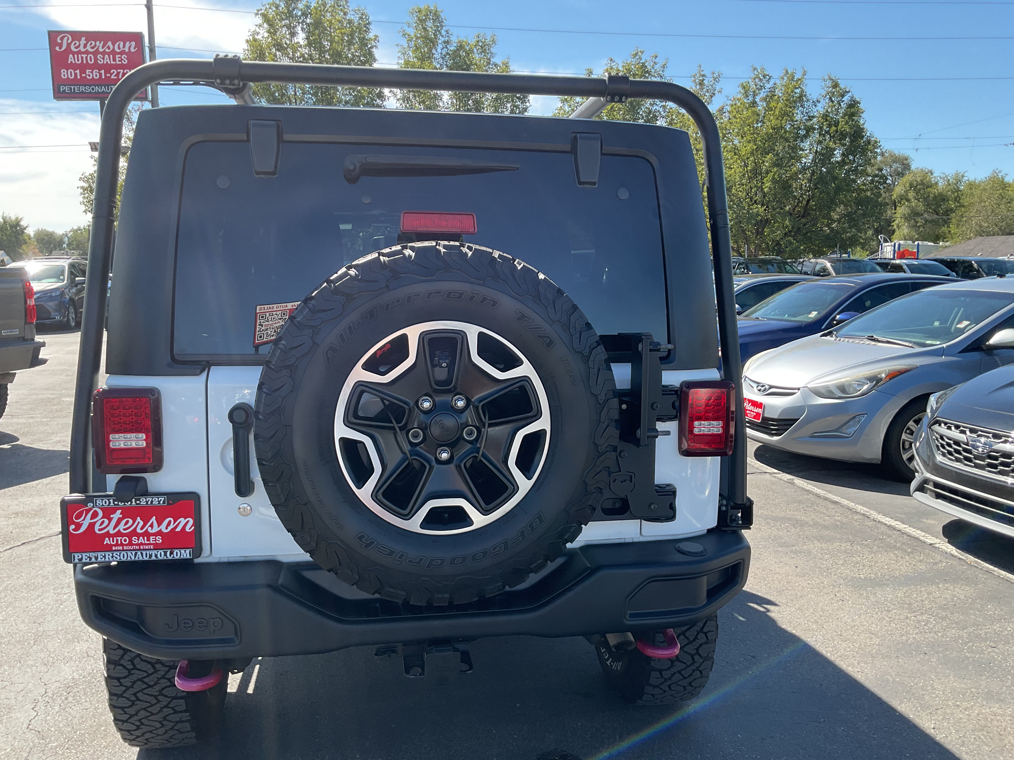 Used 2015 Jeep Wrangler Unlimited Rubicon AWD/4WD image 8