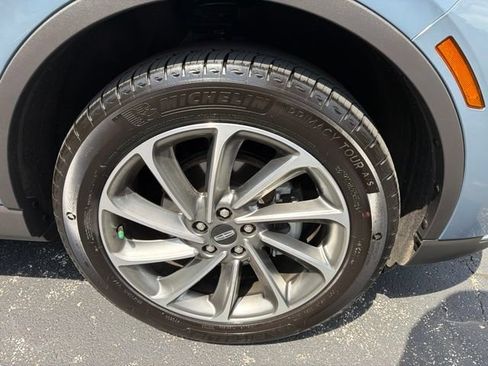 Used 2025 Lincoln Corsair AWD w/ Equipment Group 101A image 34