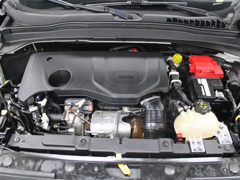 Used 2019 Jeep Renegade Trailhawk image 9