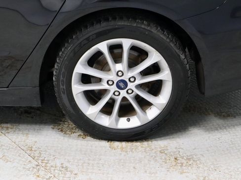 Certified 2019 Ford Fusion SE image 19