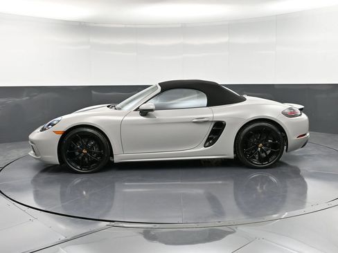 New 2025 Porsche 718 Boxster RWD image 2