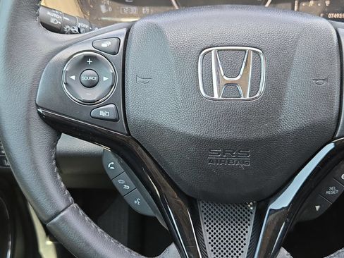 Used 2021 Honda HR-V EX-L image 21