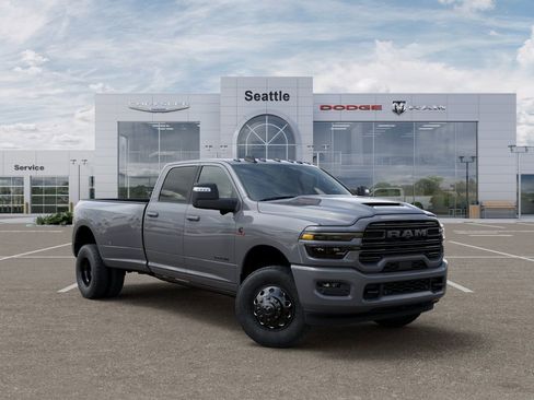 New 2026 RAM 3500 Laramie AWD/4WD image 6
