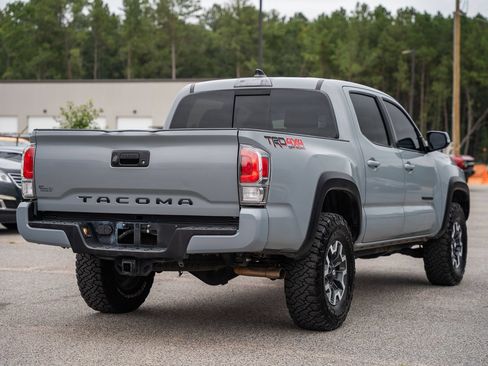 Used 2021 Toyota Tacoma TRD Off-Road AWD/4WD image 6