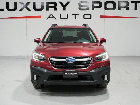 Used 2022 Subaru Outback Premium image 5