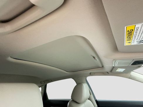 Used 2022 Honda Civic Touring image 16